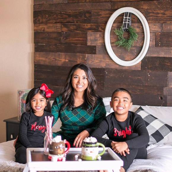 Meet your Posher, Cristina - Picture 1 of 1